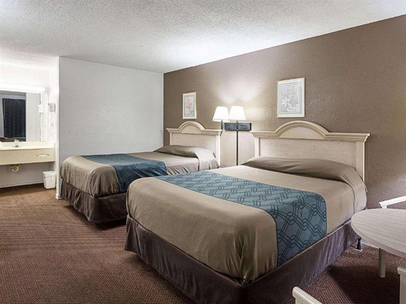 Rodeway Inn Lake City I-75 Экстерьер фото