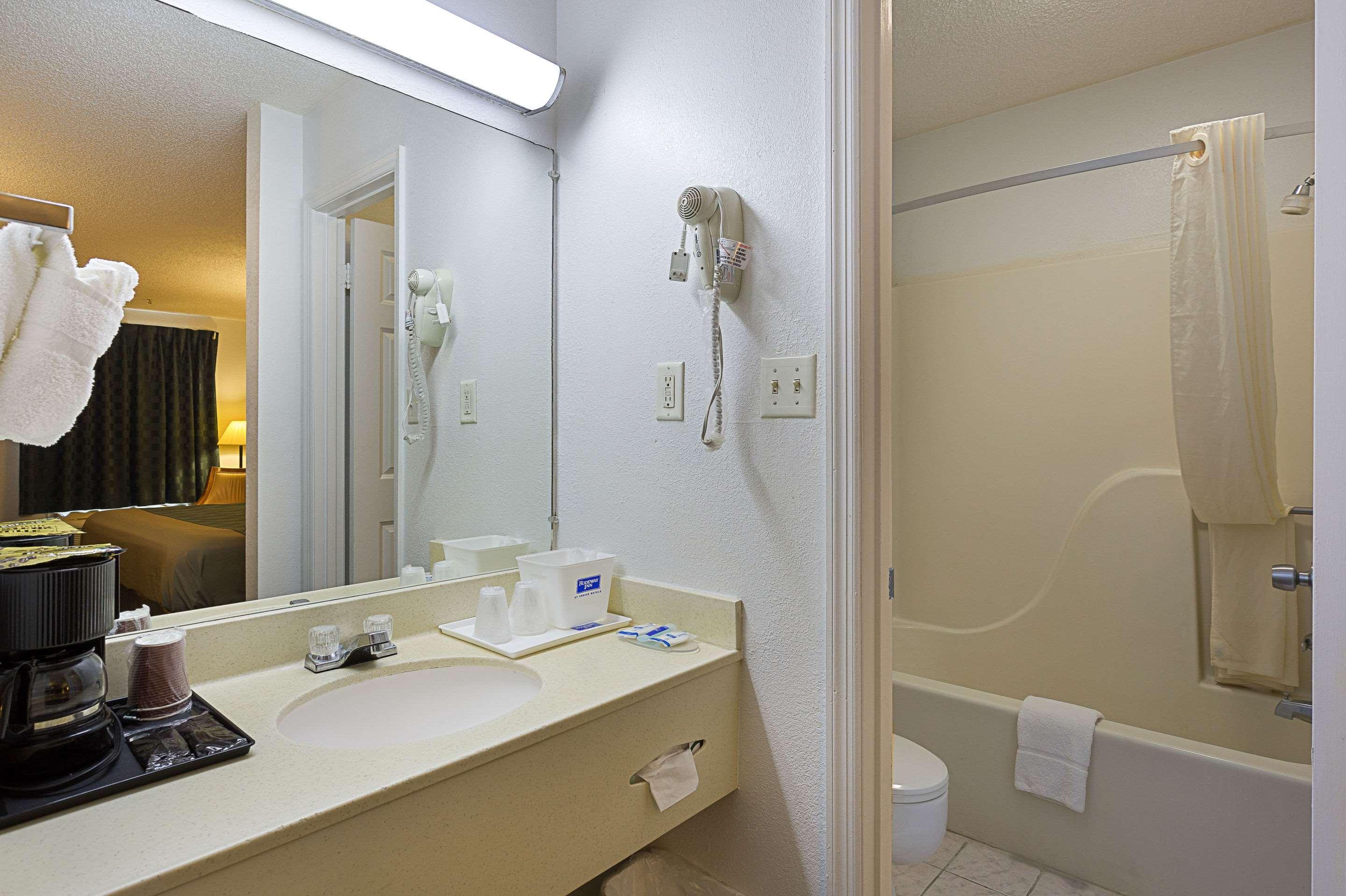 Rodeway Inn Lake City I-75 Экстерьер фото