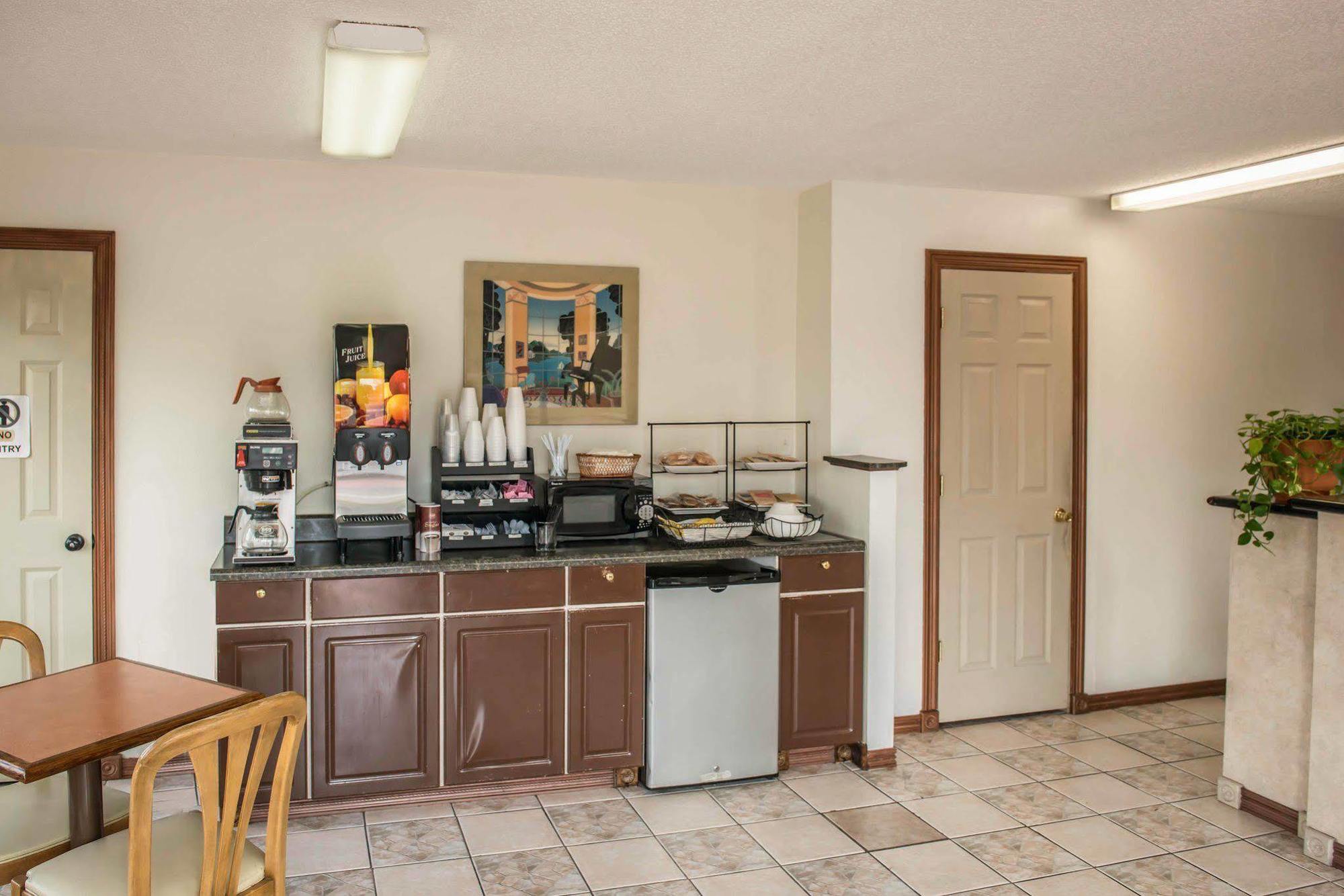 Rodeway Inn Lake City I-75 Экстерьер фото